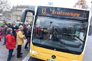 War am Mittwoch beispielsweise an der Weinsteige die Alternative zur lahmgelegten Stadtbahn: der Bus-Ersatzverkehr. Foto: 7aktuell