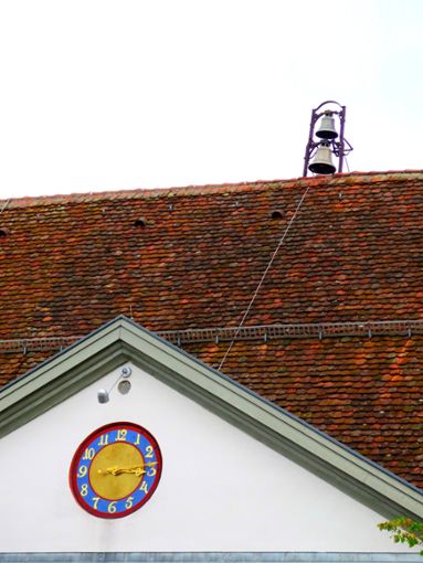 Die Glocken am Alten Schloss (oben) waren unter anderem Thema der Führung. Fotos: Maute Foto: Schwarzwälder Bote