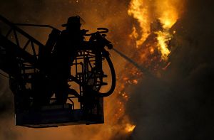 Beim Brand in einer Firma in Schopfloch sind am Freitagnachmittag mehrere Menschen verletzte worden (Symbolbild). Foto: dpa