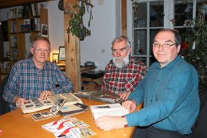Die Akteure und Initiatoren des Projekts Unadinger Bilderbuch (von links):  Helmut Egy, Alfons Oschwald und Harald Ketterer. Foto: Rosenstiel Foto: Schwarzwälder Bote