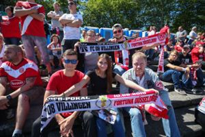 Mit ihrer couragierten Leistung haben die Nullachter Fußball-Fans in ganz Deutschland begeistert. Foto: Eich