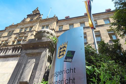 Das Landgericht Tübingen sprach am Dienstag einen wegen Totschlags angeklagten 62-Jährigen aus Schömberg frei.  Foto: Bernklau