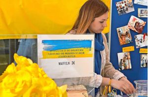 Anna Weinbender ist mit der Ukrainehilfe auf dem Nagolder Urschelherbst vertreten. Foto: Anastasiia Balabina