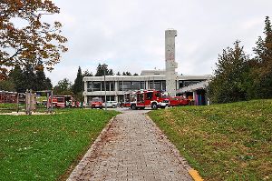 Die Feuerwehr bei ihrem Einsatz an  der Kepler-Schule.  Foto: Müller Foto: Schwarzwälder-Bote