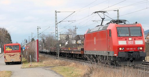 Die Rheintalbahn fährt durch Bad Krozingen im Landkreis Breisgau-Hochschwarzwald. Foto: Seeger
