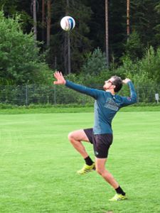 Seit Beginn der Woche bereitet sich die australische Faustball-Nationalmannschaft in Unterhaugstett auf die am Wochenende beginnende WM in Winterthur vor. Foto: Geideck