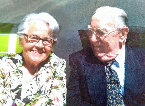 60 Jahre im Bund der Ehe - der heutige Tag ist für Ingeborg und Eugen Retter ein besonderer. Das Paar feiert seine Diamant-Hochzeit.. Foto: Hahnel Foto: Schwarzwälder-Bote