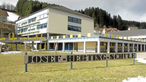 Hinter Wänden in der Josef-Hebting-Schule schlummert Asbest
