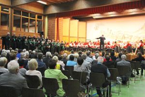 Musikverein und Kirchenchor treten beim großen Konzertfinale gemeinsam auf.  Foto: Maier Foto: Schwarzwälder Bote