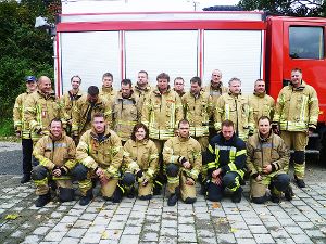 Eine Heißausbildung haben Mitglieder der Meßstetter Feuerwehr an der ABC-Schule in Stetten absolviert. Foto: Gauggel Foto: Schwarzwälder-Bote