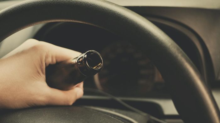 Autofahrer mit 2,6 Promille und ohne Führerschein unterwegs