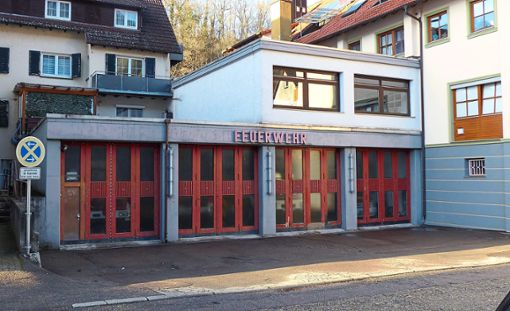 Feuerwehrhaus Alpirsbach: Die Frage, wo der Neubau entstehen soll,  ist nach wie vor offen.  Foto: Hering Foto: Schwarzwälder Bote