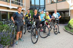 Mitarbeiter des Landratsamts sind gemeinsam mit dem Fahrrad unterwegs.  Foto: Landratsamt Foto: Schwarzwälder Bote