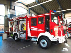 Das neue Fahrzeug steht nun der Feuerwehr-Abteilung  zur Verfügung.  Foto: Stocker Foto: Schwarzwälder Bote