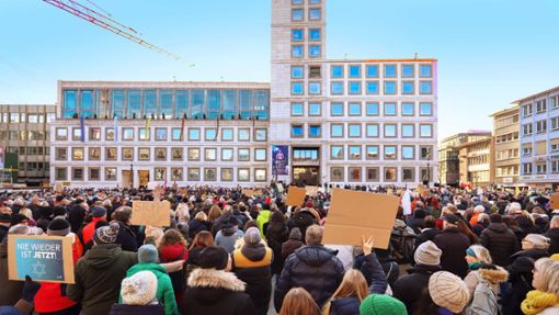 Auch in Stuttgart gingen im Januar die Menschen für die Demokratie auf die Straße. Foto: Lichtgut/Zophia Ewska