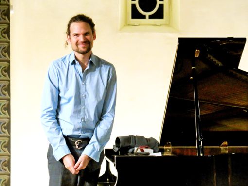 Einen musikalischen Abend der Extraklasse bescherte Pianist Rainer Böhm den Zuhörern in der Alten Synagoge.  Foto: Maute Foto: Schwarzwälder Bote