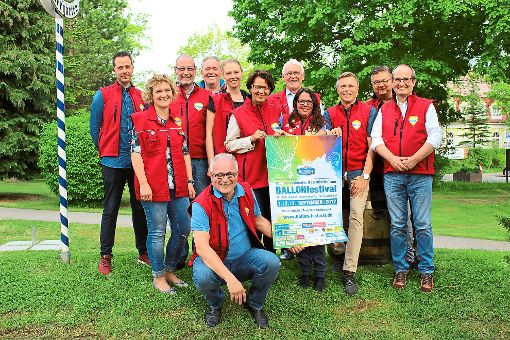 Rund ein Dutzend Helfer sind bereits seit Wochen daran, das 15. Internationale Ballonfestival in Bad Dürrheim zu organisieren, das vom 1. bis zum 3. September stattfinden wird. Foto: Strohmeier Foto: Schwarzwälder-Bote