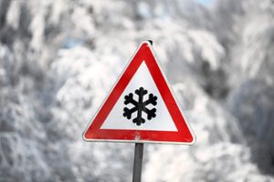Bei Schnee und Glätte ist auf den Straßen besondere Vorsicht geboten. Foto: Zucchi