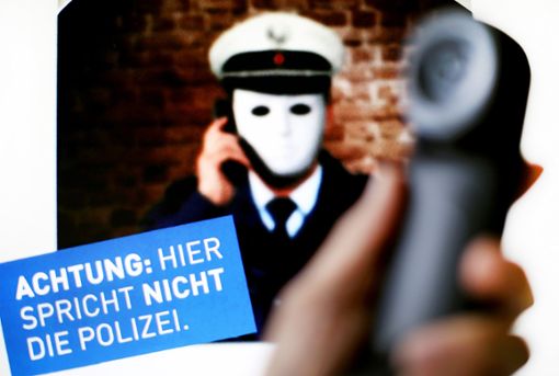 Die Polizei warnt Bürger vor einer neuen Trickbetrüger-Masche. Foto: Gerten Foto: Schwarzwälder Bote