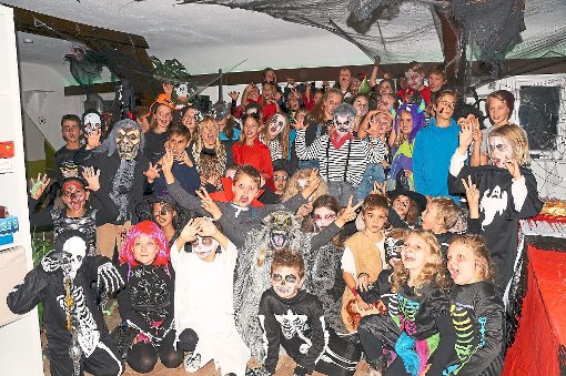 Gruselig, gruselig: Weit über 100 Kinder feierten Halloween-Partys im Haigerlocher Jugendbüro. Natürlich in schaurig-schönen Verkleidungen, wie sich von selbst versteht. Foto: Schilling Foto: Schwarzwälder-Bote