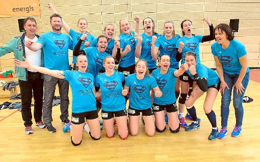 Die Volleyballerinnen des TV Villingen feierten die Meisterschaft in der Dritten Liga.  Foto: Eibner