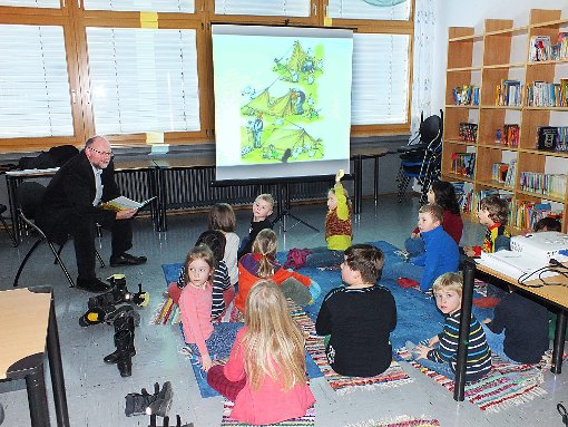 Ein Bürgermeister muss zuhören können – in der Grundschule jedoch war das Vorlesen Josef Ungermanns Aufgabe. Foto: Geiser Foto: Schwarzwälder-Bote