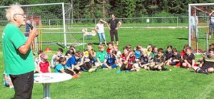 Walter Erne organisiert  in diesem Jahr wieder zwei Wochen Kickferien in Kappel. Foto: Preuß Foto: Schwarzwälder Bote