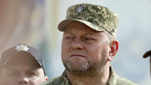 Walerij Saluschnyj ist beliebt in der Armee. Foto: dpa/Uncredited