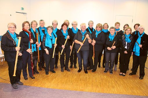 Der Flötenkreis Simmersfeld unterhielt die Besucher mit alten und neuen Liedern. Foto: Köncke Foto: Schwarzwälder Bote