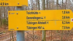 Verbogene Wegzeiger und beschädigte Schilder im Kreis Tübingen