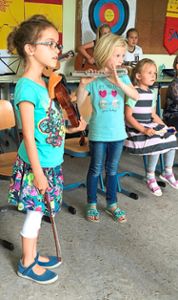Verschiedene Instrumente können Kinder beim Instrumentenzirkel ausprobieren.  Foto: Jugendmusikschule Foto: Schwarzwälder Bote