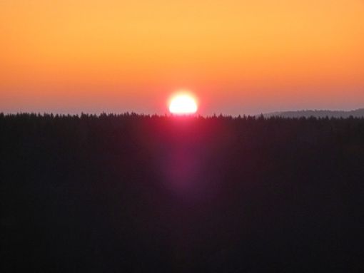 So schön sind die Sonnenuntergänge in unserer Region. Zu sehen auch bei der angebotenen Wanderung.  Foto: Uli Knoll Foto: Schwarzwälder Bote