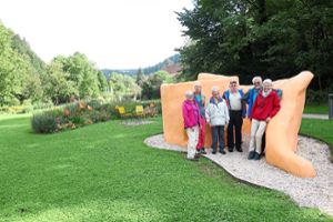 Großen Gefallen fanden die Wanderer am Sophi-Park in Bad Liebenzell. Foto: Schwarzwälder Bote