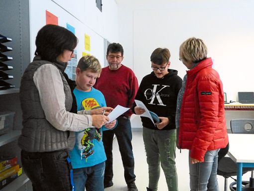 Schüler der Zellerschule informierten ihre Gäste über  das Lernen an einer  Gemeinschaftsschule. Foto: Schubert Foto: Schwarzwälder Bote