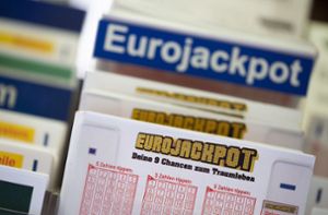 Am Freitag gewann ein Lottospieler aus dem Kreis Konstanz bei der Eurojackpot-Ziehung  genau 1.510.609,60 Euro (Symbolbild). Foto: dpa/Thomas Banneyer