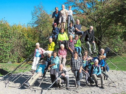 Die Teilnehmer des Deutschen Alpenvereins, Sektion Schwarzwald, aus Villingen und die Bergsteigergruppe St. Georgen erkunden das Biosphärengebiet Schwäbische Alb.  Foto: DAV Foto: Schwarzwälder Bote