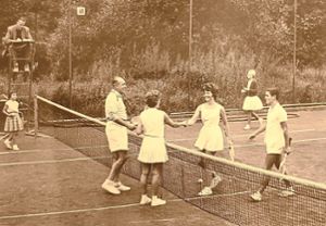 Mitglieder des TC Wolfach bei einem Clubturnier 1960.  Foto: Tennisclub Wolfach Foto: Schwarzwälder Bote