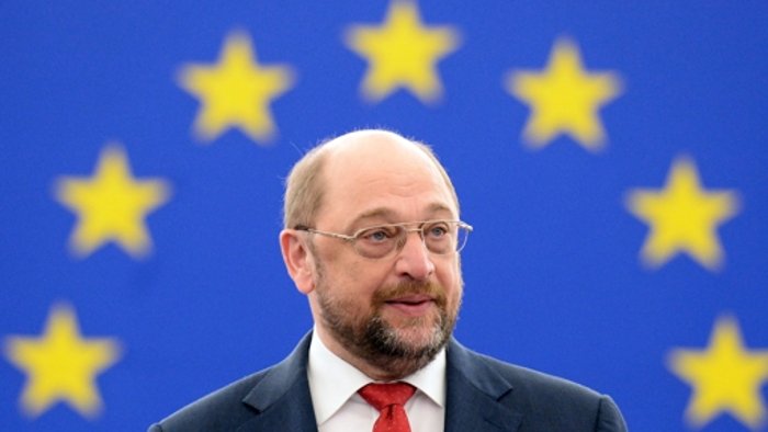 Martin Schulz als Präsident bestätigt