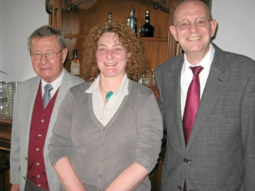 Rudolf Pels Leusden (links), in der Mitte Gabriele Schuller und Armin Leicht. Foto: Archivfoto