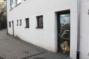 Der Jugendfilmclub befindet sich im Keller der Schömberger Grundschule. Die Jugendlichen verwalten ihn selbstständig.  Foto: Stiegler