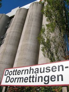 Haltestelle Dotternhausen-Dormettingen: Die Gemeinden sind am Erhalt der Strecke interessiert, die Firma Holcim ist es auch. Foto: naldo Foto: Schwarzwälder-Bote