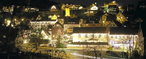 In dieses adventliche Lichterkleid wird sich Wildberg auch dieses Jahr für den Weihnachtsmarkt hüllen. Foto: Gewerbeverein.