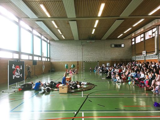 Zum großen Piratenabenteuer wird die Einschulungsfeier am Schulverbund in Oberndorf. Foto: Schulverbund Foto: Schwarzwälder Bote