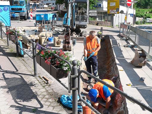 Wegen Bauarbeiten müssen Verkehrsteilnehmer in Bad Liebenzell Behinderungen in Kauf nehmen.  Foto: Krokauer