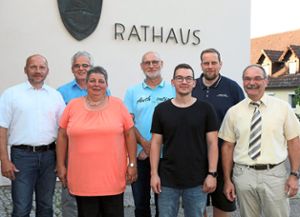 Die alten und neuen Mitglieder des Sulzer Ortschaftsrates trafen sich in dieser Woche. Foto: Priestersbach Foto: Schwarzwälder Bote