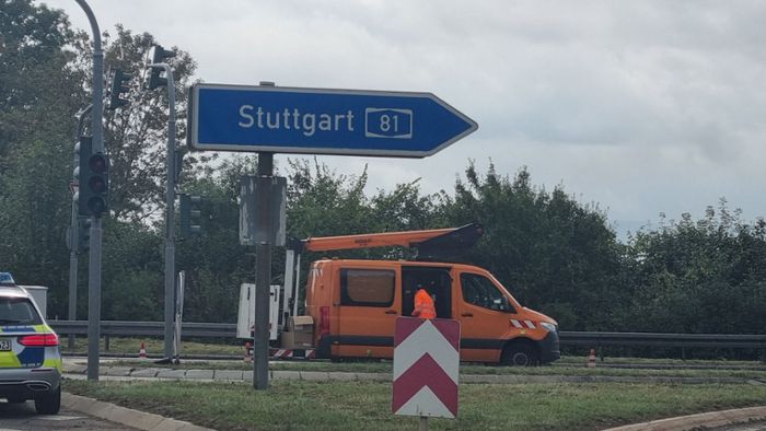 A81 Richtung Stuttgart am Schönbuch voll gesperrt