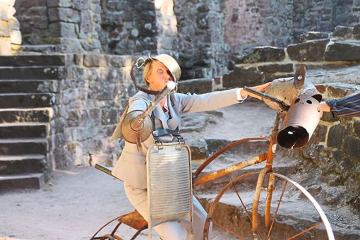 Auf einer eher ungewöhnlichen Rosinante wird Don Quijote beim Sommertheater reiten. Foto: Regionentheater Foto: Schwarzwälder Bote