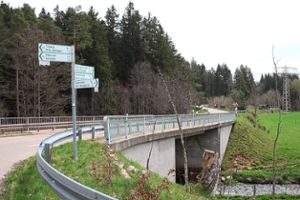 Im Zuge der Sanierung der Groppertalstraße wird auch die Brigachbrücke erneuert. Foto: Hilbertz Foto: Schwarzwälder Bote