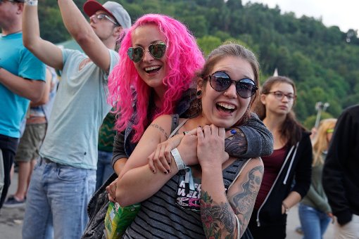 Schrill, laut, bunt: Ausgelassen wurde beim Mini-Rock-Festival in Horb gefeiert. Alle Bilder und Videos gibts hier Foto: Töws