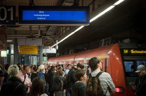 Die Pünktlichkeitsprobleme der S-Bahn werden die Fahrgäste weiter beschäftigen. Foto: Lichtgut/Achim Zweygarth